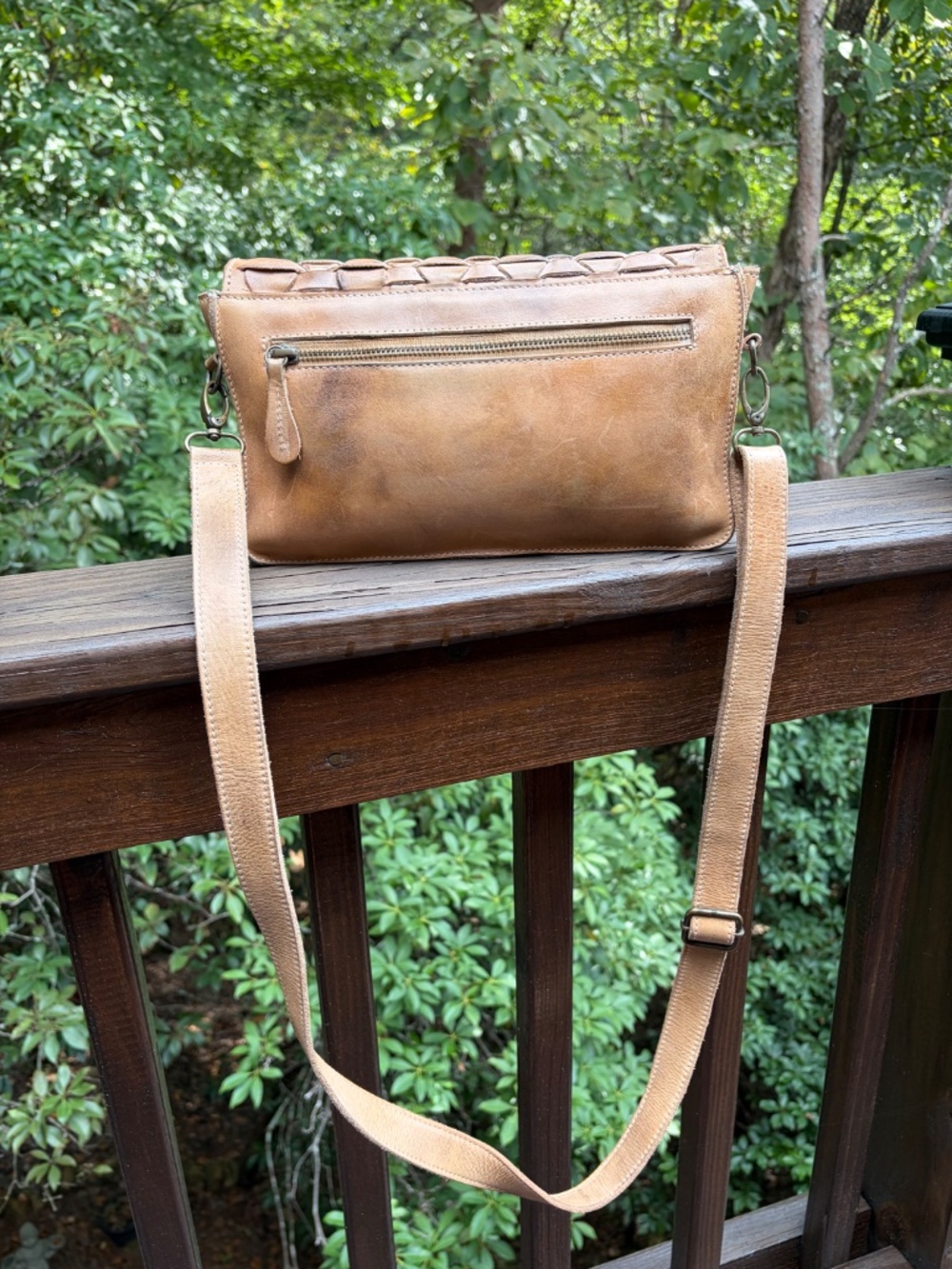 BedStu Cobbler Series Woven Flap Crossbody Handbag - Picture 4 of 11